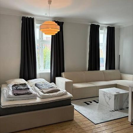 Centralt Lejlighed I Aalborg C - Budolfi 外观 照片